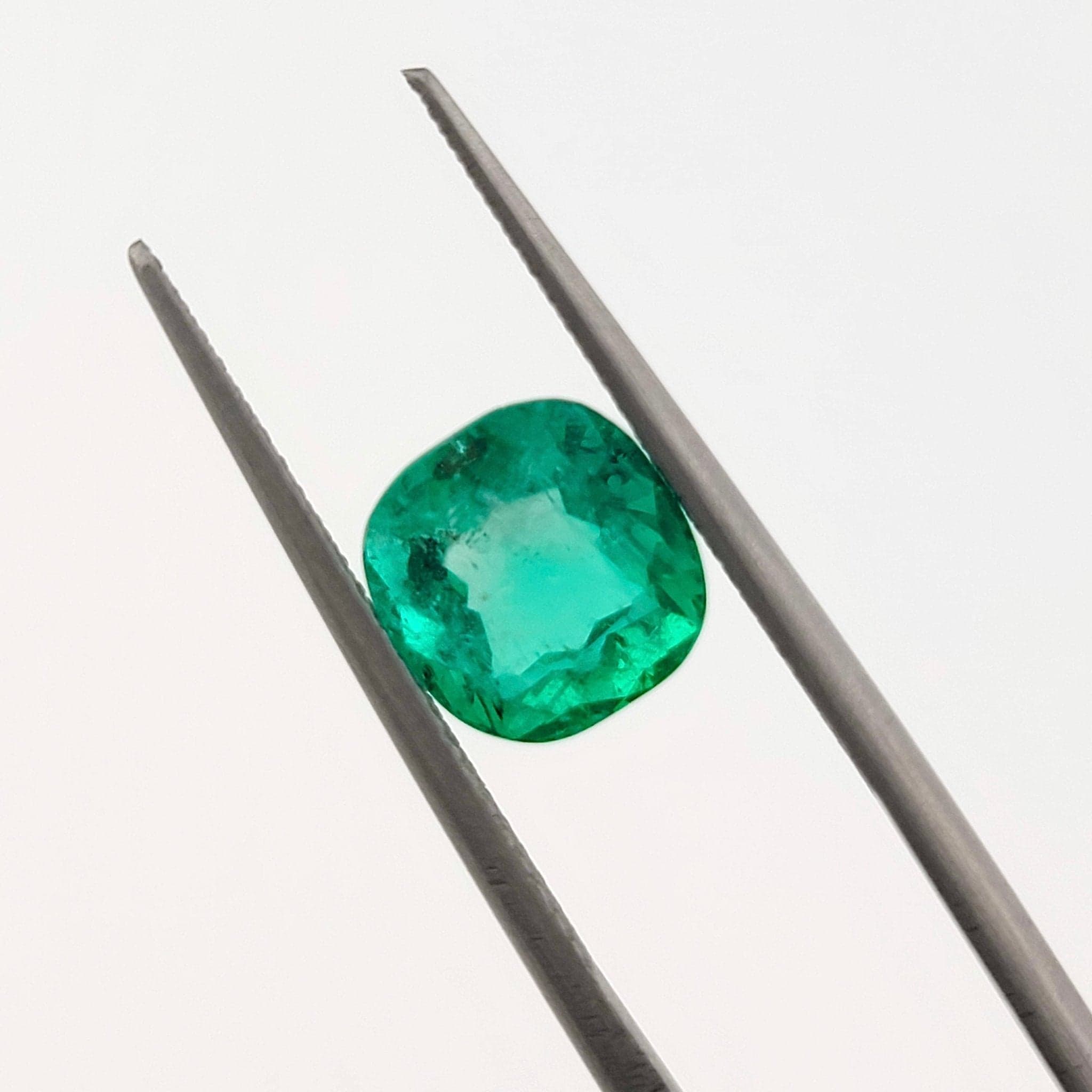 2.97 ct Cushion — Muzo